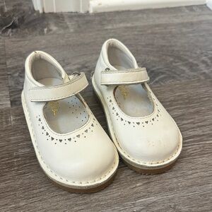 Willits Barbara Mary Jane shoes